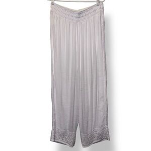 JM Collection White Boho Crochet Trim Elastic Waistband Pants | Women’s Medium